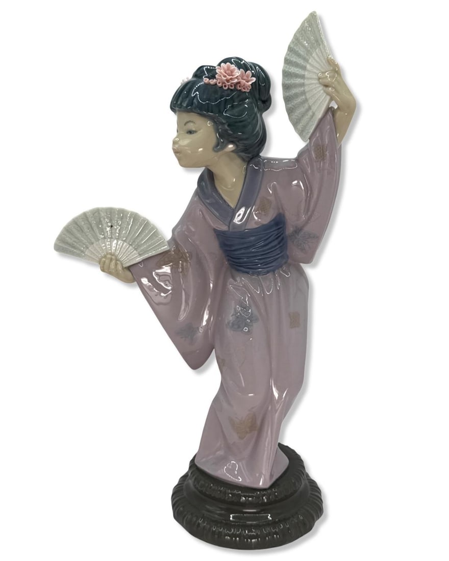 Lladro 4991 Madame Butterfly Porcelain Figurine (1 of 2)