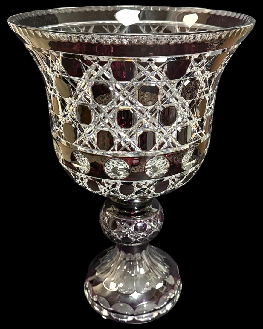 Purple Cut to Clear Crystal Palace Size Centerpiece Vase: Purple Cut to Clear Crystal Palace Size Centerpiece Vase measures H: 17 5/8" x DIA: 11 7/8"