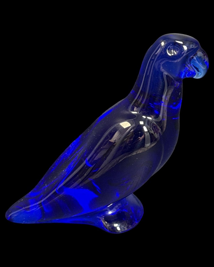 Baccarat Cobalt Crystal Parrot Figurine: Baccarat Cobalt Crystal Parrot Figurine measures H: 4" x W: 4 1/4"