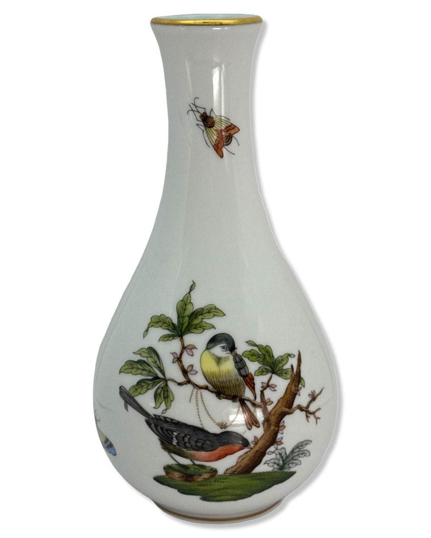 Herend Hungary Hand Painted Porcelain Rothschild Bird Pattern Bud Vase: Herend Hungary Hand Painted Porcelain Rothschild Bird Pattern Bud Vase measures H: 6"