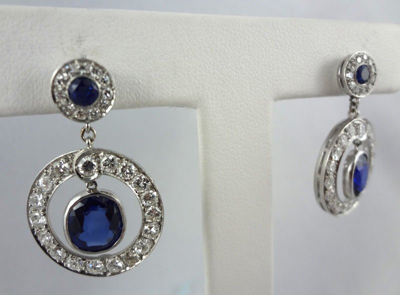 Exquisite Art Deco Diamond Sapphire Ear Pendants - 2