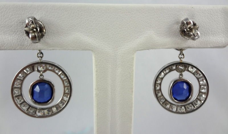 Exquisite Art Deco Diamond Sapphire Ear Pendants - 4