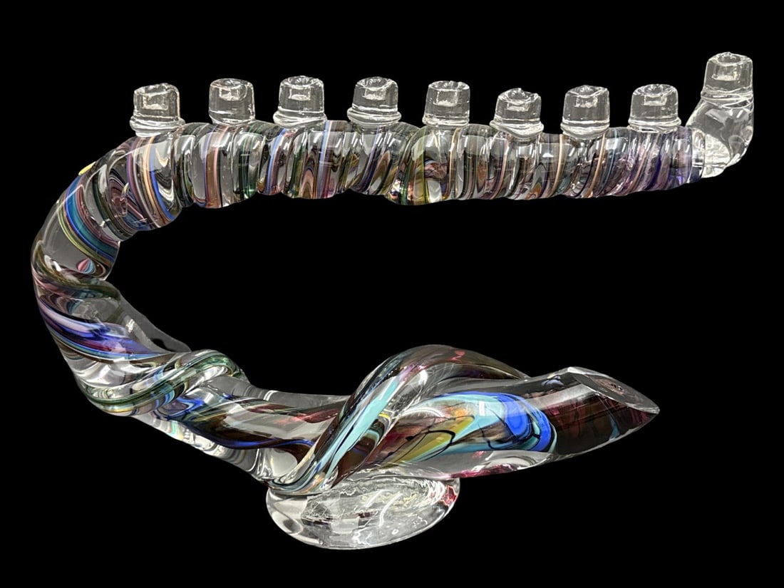 Artist Signed Swirl Pattern Art Glass Hanukkah Menorah (1 of 4)