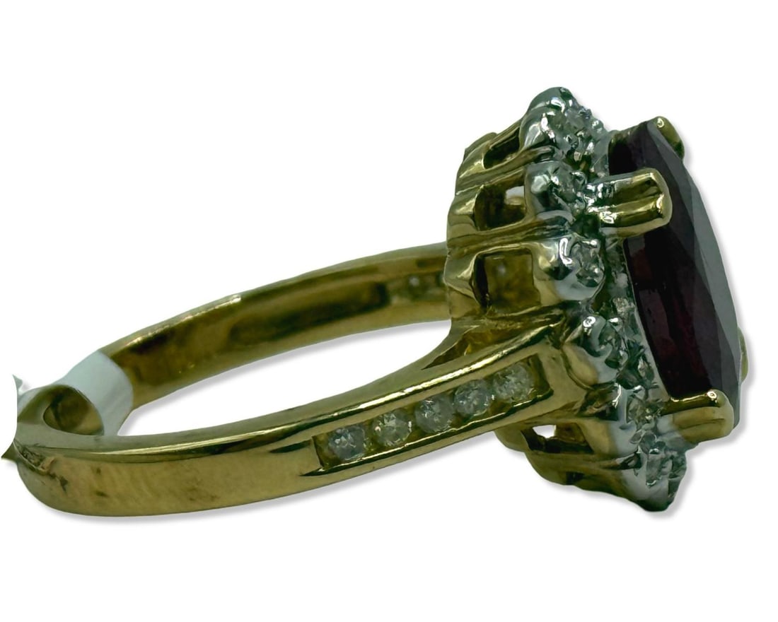 10kt YG, 5.50ct Ruby, & 0.33ct Diamond Ring - 3