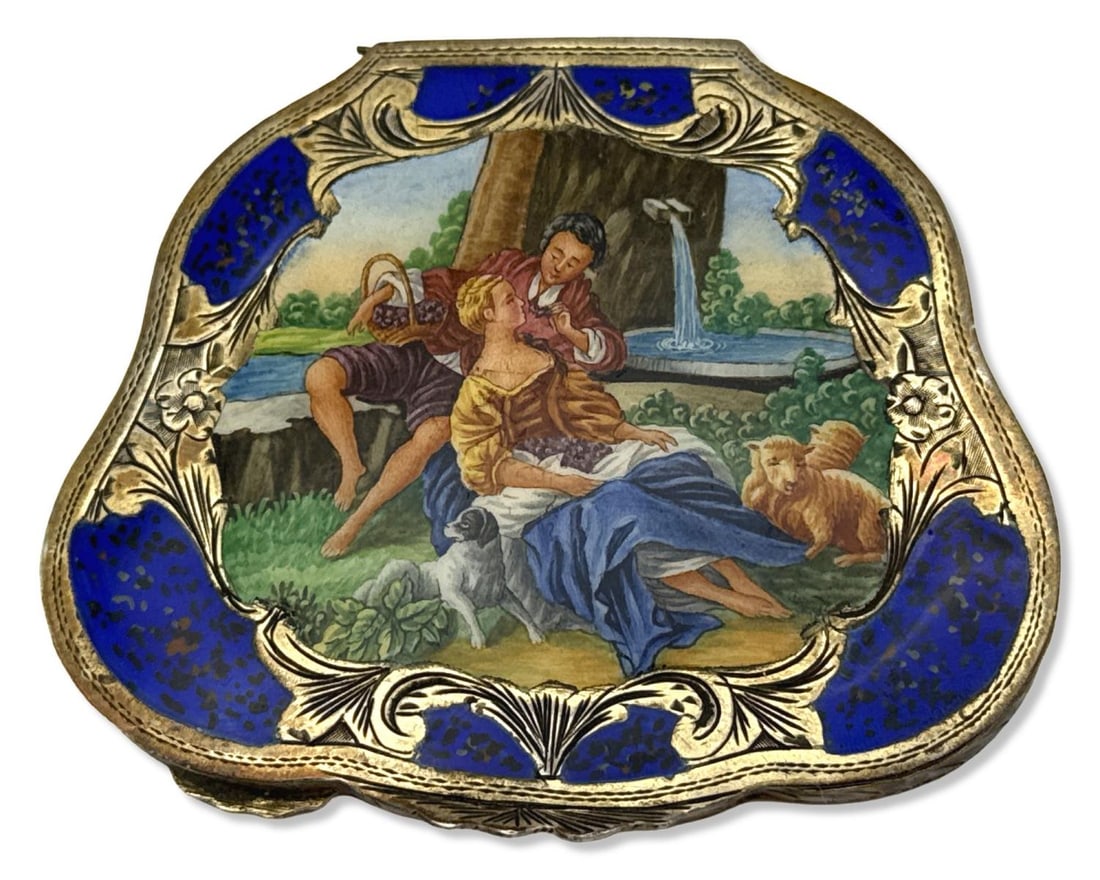 European 800 Silver & Enamel Compact Case Featuring a Romantic Scene (1 of 3)