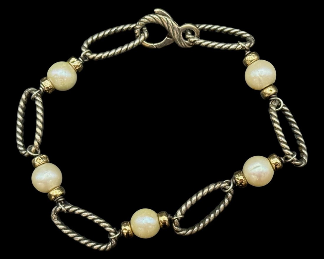 David Yurman Sterling Silver, 18kt YG, & Pearl Oval Link Bracelet: David Yurman Sterling Silver, 18kt YG, & Pearl Oval Link Bracelet DIA: 3 5/8", weighs 0.53OZT