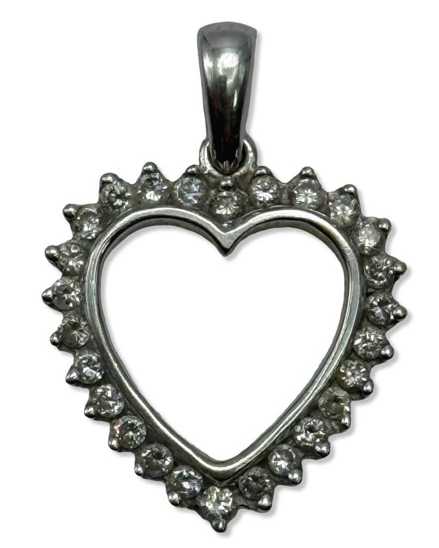 14kt WG & Approx 0.81ct Diamond Heart Shaped Pendant: 14kt WG & Approx 0.81ct Diamond Heart Shaped Pendant measures L: 1", weighs 1.37dwt