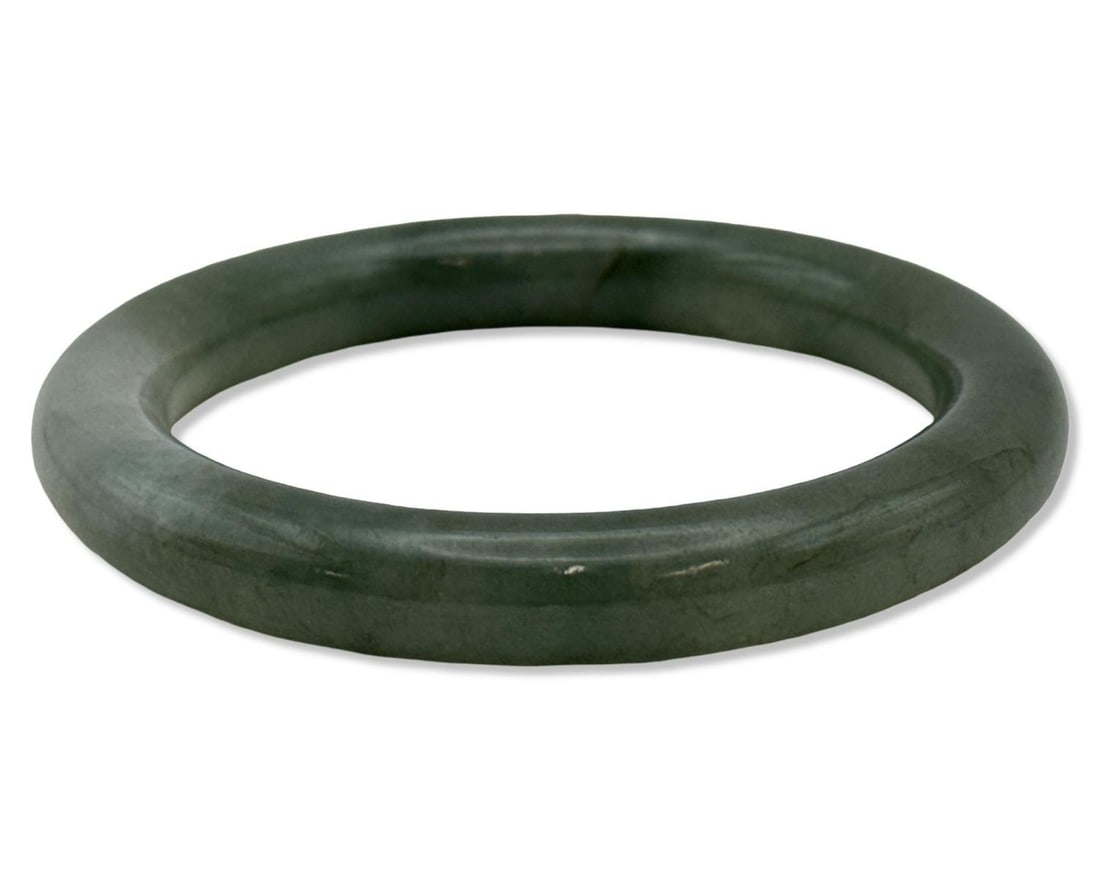 Chinese Multicolored Carved Jade Bangle Bracelet: Chinese Multicolored Carved Jade Bangle Bracelet DIA: 3 1/4"