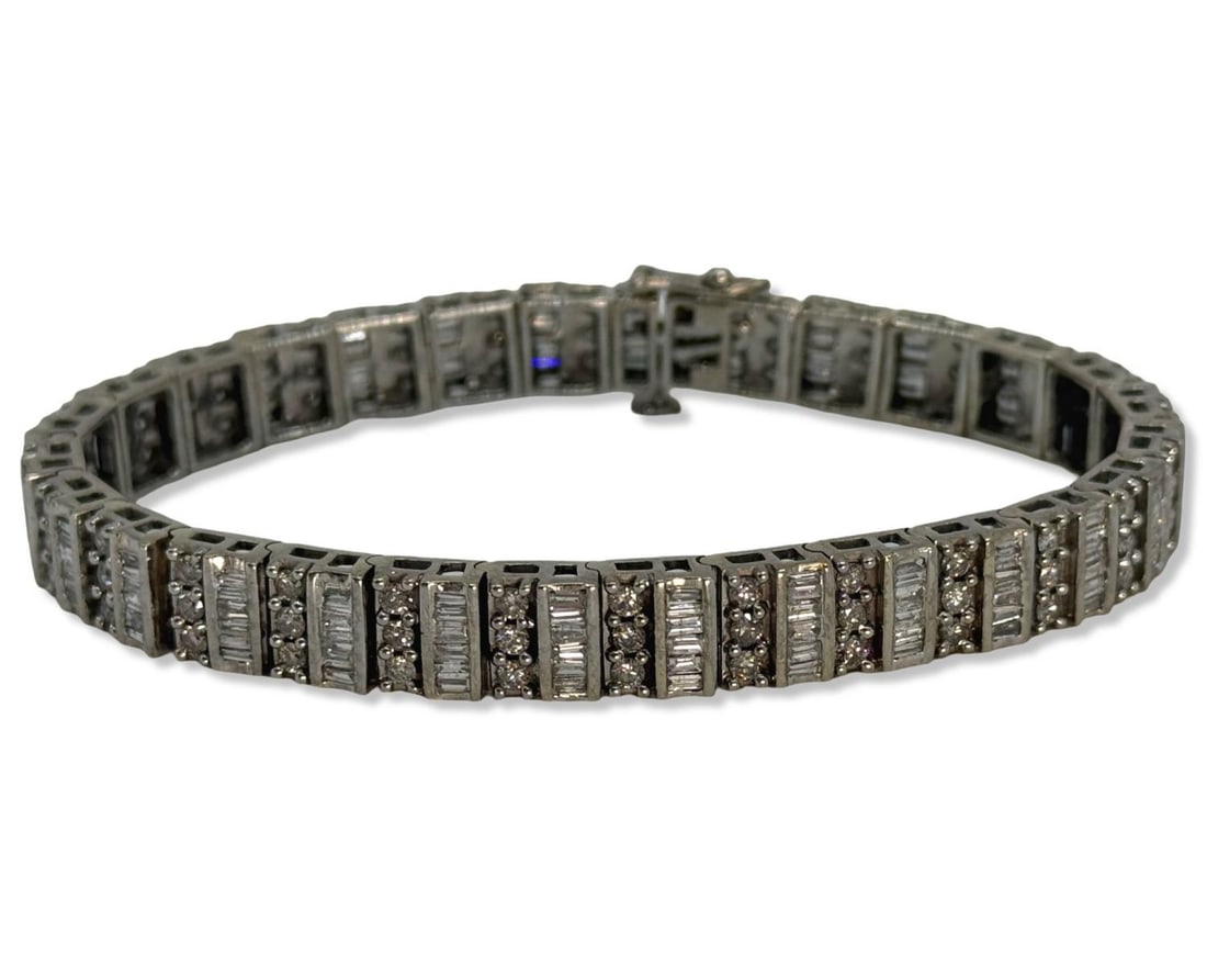 14kt WG & 5.50ct Diamond Ladies Tennis Bracelet: 14kt WG & 5.50ct Diamond Ladies Tennis Bracelet DIA: 3", weighs 18.57dwt