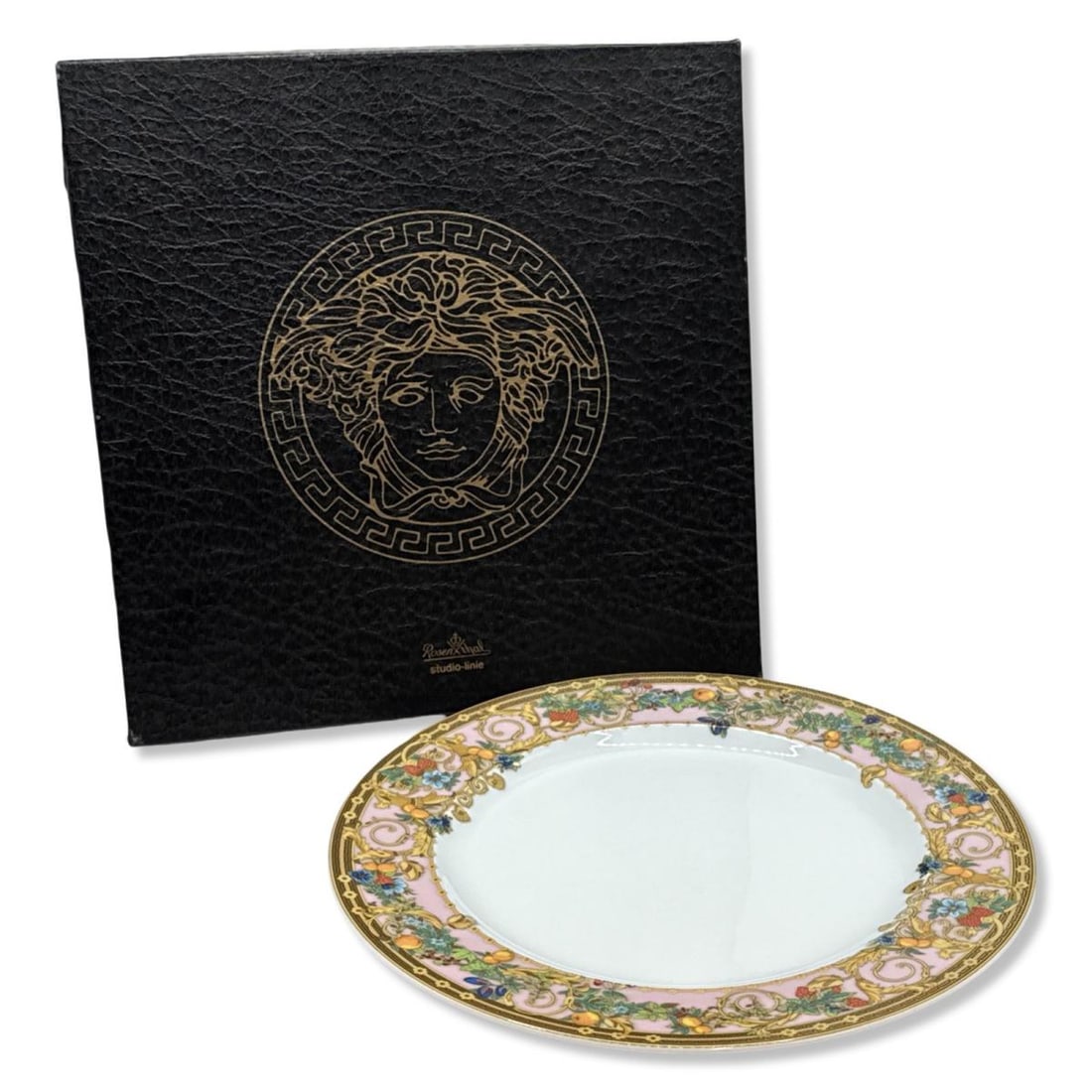 Rosenthal Versace Le Jardin de Versace Porcelain Salad Plate with Original Box: Rosenthal Versace Le Jardin de Versace Porcelain Salad Plate with Original Box DIA: 8 3/4"