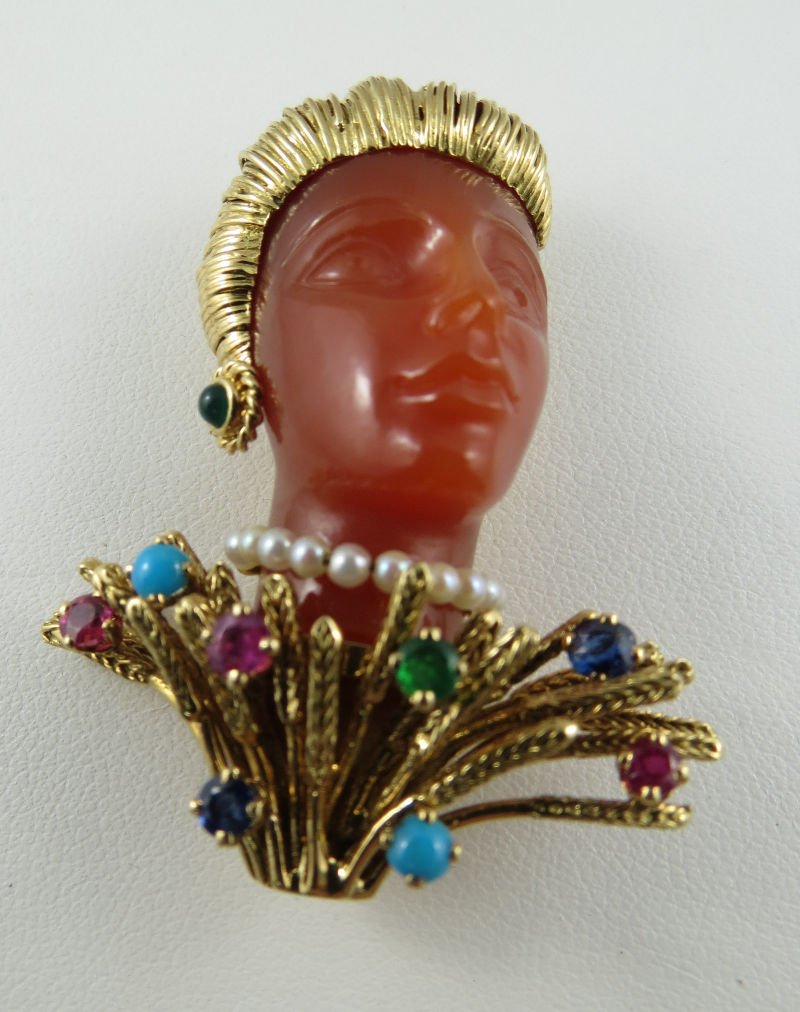 Rare Retro Carved Hard Stone Brooch by Mauboussin: Rare Retro Carved Hard Stone Brooch by Mauboussin, 14.50dwt, signed Paris #5885.