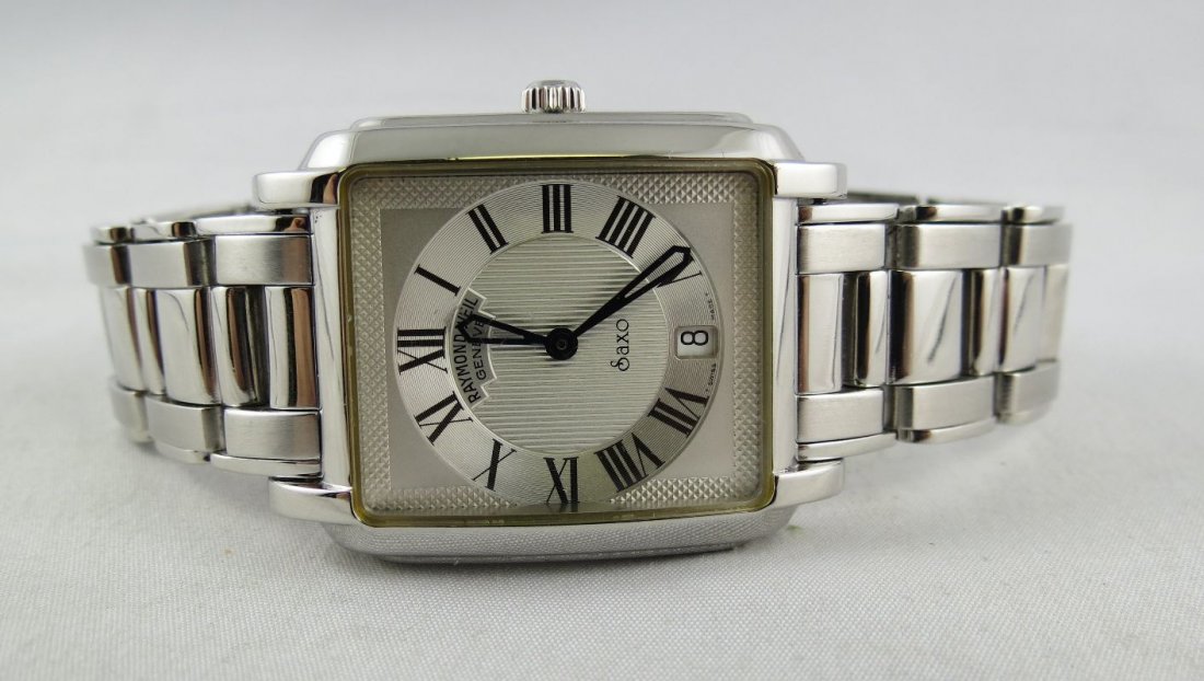 Ladies Raymond Weil Stainless Steel Watch: Ladies Raymond Weil Stainless Steel Watch.