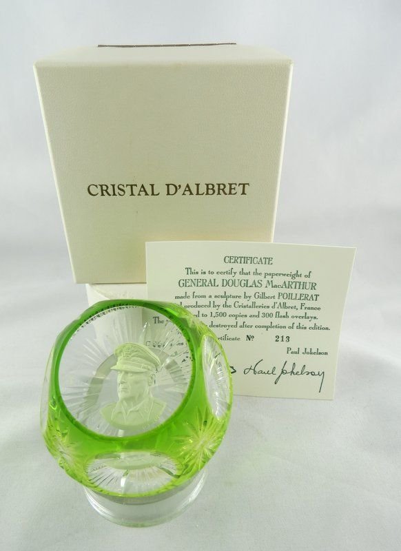 Cristal D' Albret France "General Douglas MacArthur": Cristal D' Albret France "General Douglas MacArthur" Art Glass Crystal Paperweight. Original box and original certificate. In good condition. No chips, cracks, or repairs.