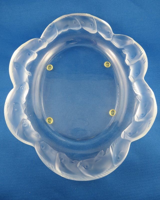 Lalique France Bowl w/ Fish Design: Lalique France Bowl w/ Fish Design. Measures - 9 1/2" diameter.