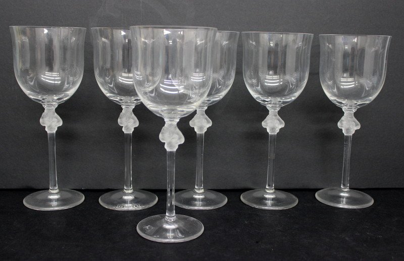 6 Lalique France Roxanne Wine Glasses: 6 Lalique France Roxanne Wine Glasses with original box. Measures - 7 5/8" high x 3" diameter.
