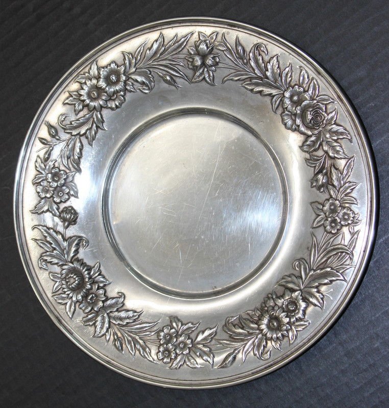 S. Kirk & Son Sterling Repousse Plate: S. Kirk & Son Sterling Repousse Plate. Measures - 10" diameter. Weighs - 13 troy oz.