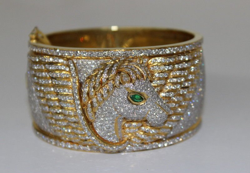 18Kt YG David Webb Style 15.00ct Diamond & Emerald: 18Kt YG David Webb Style 15.00ct Diamond & Emerald Bangle. Weighs - 83.50 dwt.