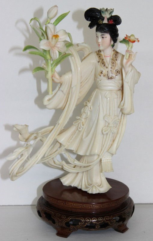 Finely Carved Chinese Polychrome Ivory Quan Yen: Finely Carved Chinese Polychrome Ivory Quan Yen. Measures - 9 1/2" high w/ base. Weighs - 415.5 grams including base. Please Contact - Tom at the UPS Store (561-739-9180) (tupss2807@gmail.com) for shi
