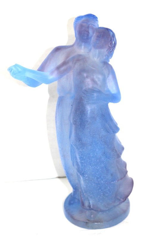 Daum Pate de Verre "Le Couple" Crystal Group: Daum Pate de Verre "Le Couple" Crystal Group. Measures - 9 1/4" high x 5 1/4" wide. Original box & papers.