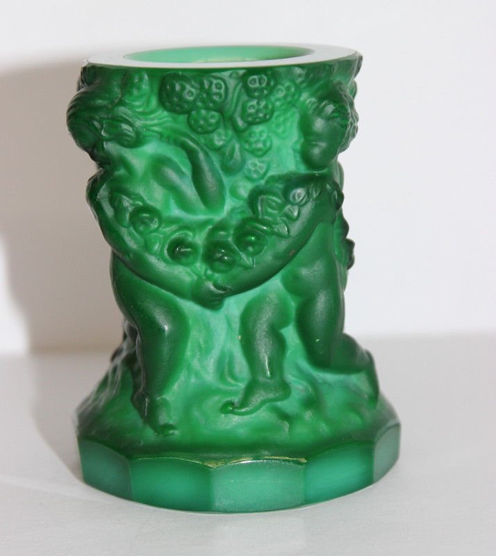 Early 20th C. Moser Glass Malachite Pen Holder: Early 20th C. Moser Glass Malachite Pen Holder. Measures - 3 1/4" high. Weight - 273.8 grams.