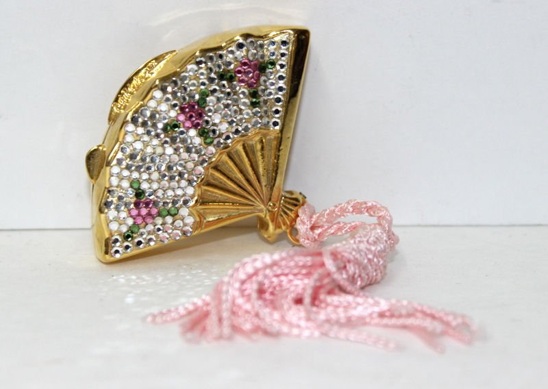Judith Leiber Swarovski Crystal Fan Pill Box: Judith Leiber Swarovski Crystal Fan Pill Box.