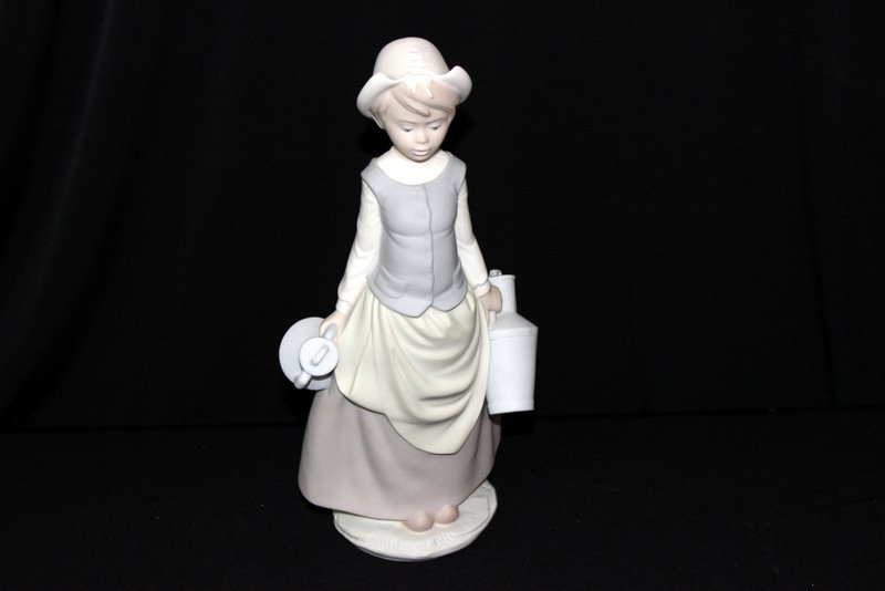 Lladro "Milkmaid" Bisque Figure (1 of 5)