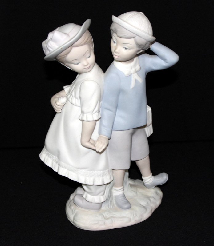 Lladro "Puppy Love" #1127 Bisque Group (1 of 4)