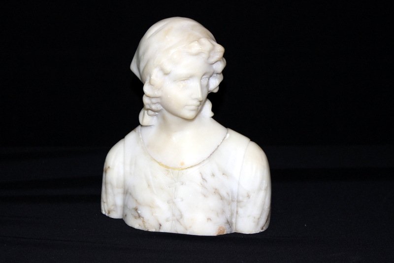 Victorian Alabaster Bust (1 of 3)