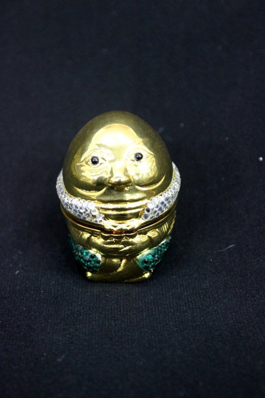 Judith Leiber Humpty Dumpty Pillbox (1 of 3)