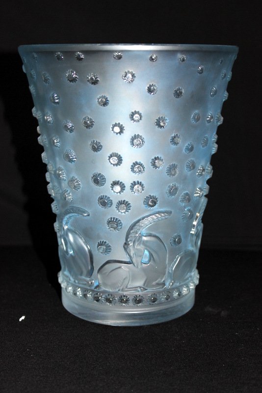 Rene Lalique "Ajaccio" Crystal Vase (1 of 3)