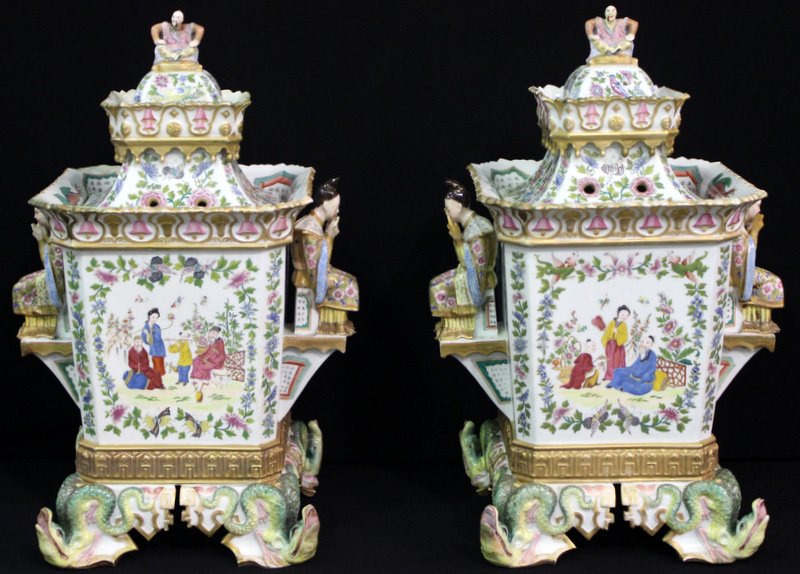 Jacob Petit Large Porcelain Potpourri Covered Urns (1 of 7)