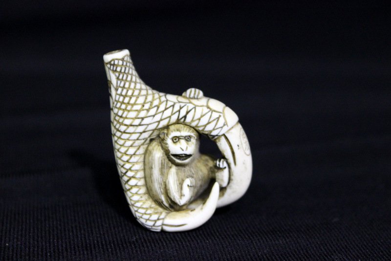 Chinese Carved Ivory Netsuke (1 of 4)
