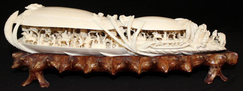 Impressive Chinese Intricately Carved Ivory Clam Shell (1 of 10)