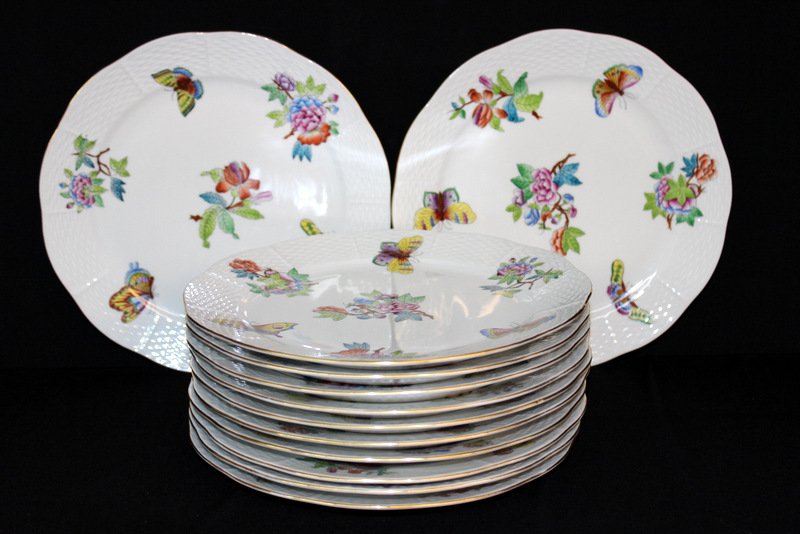 12 Pc. Herend "Queen Victoria" Dinner Plates (1 of 4)