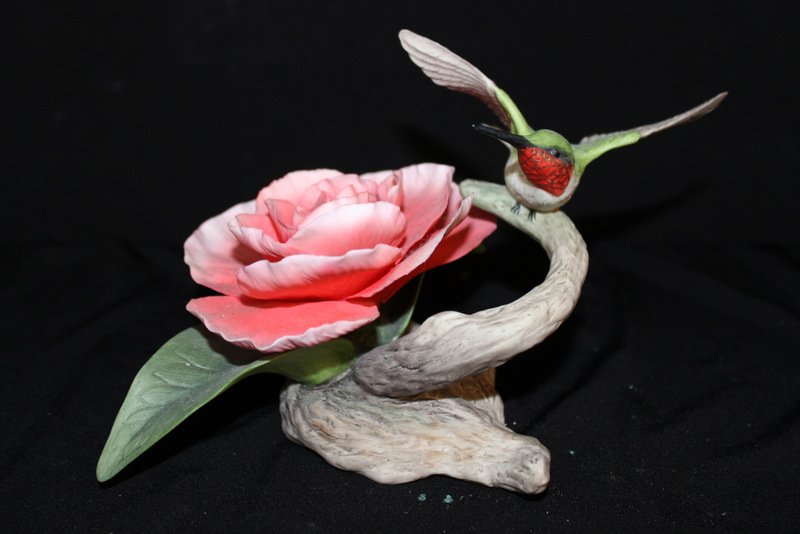 Boehm "Ruby-Throated Hummingbird" Bisque (1 of 6)