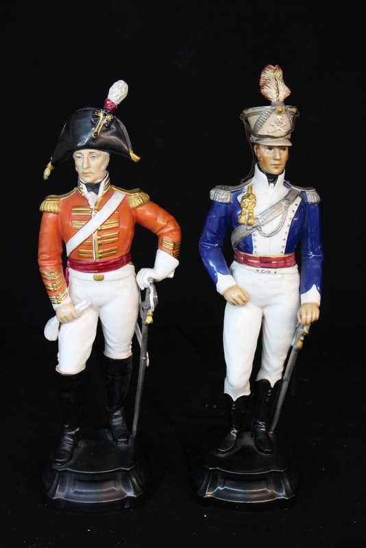 2 Pc. Large Royal Worcester Porcelain Soldiers (1 of 9)