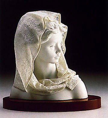 Lladro "Busto Mantilla Blanca" #1668 Porcelain Bust (1 of 1)