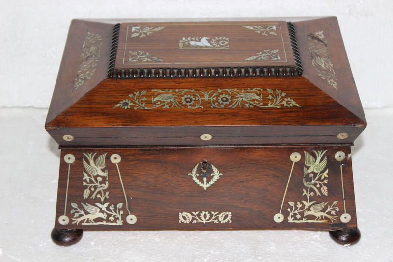 Beautiful Italian Inlaid Wooden Box (1 of 6)