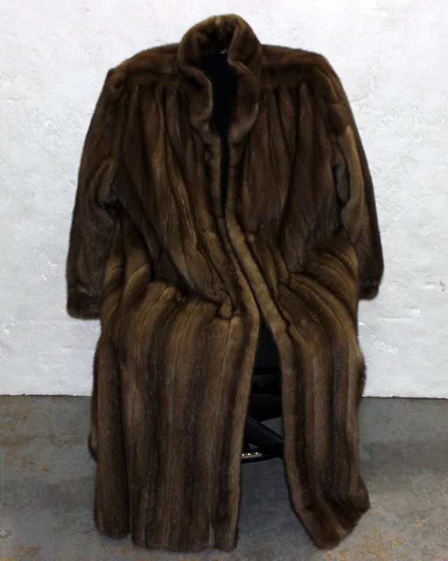 Oscar di Larenta Female Mink Size 10/12 (1 of 1)