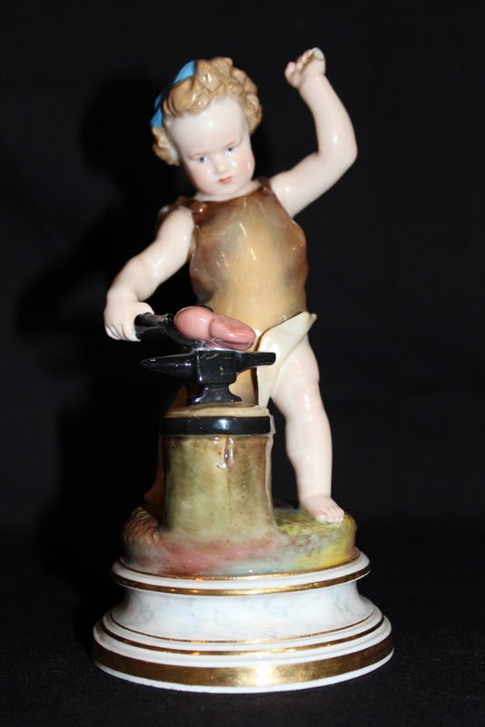 Meissen Hand Painted Porcelain Cherub (1 of 7)