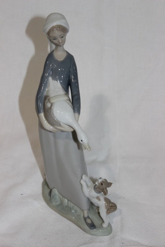 Lladro "Girl w/Goose & Dog" #4866 Porcelain Group (1 of 6)