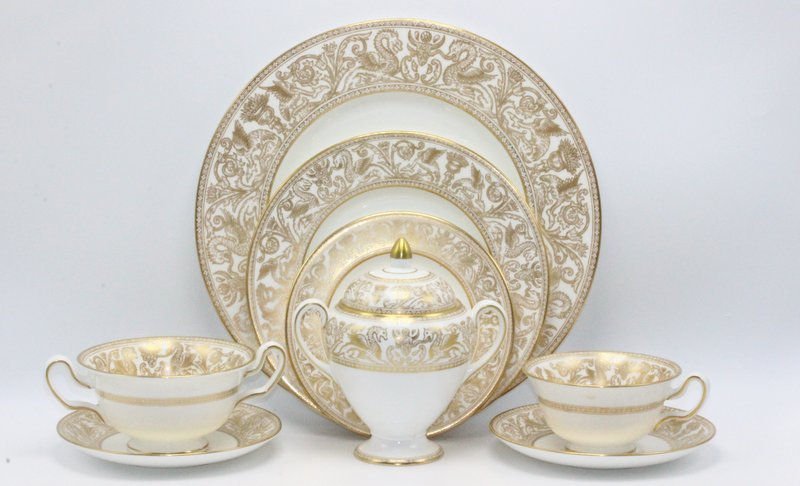 94 Pc. Wedgwood "Florentine Gold" China Set (1 of 8)