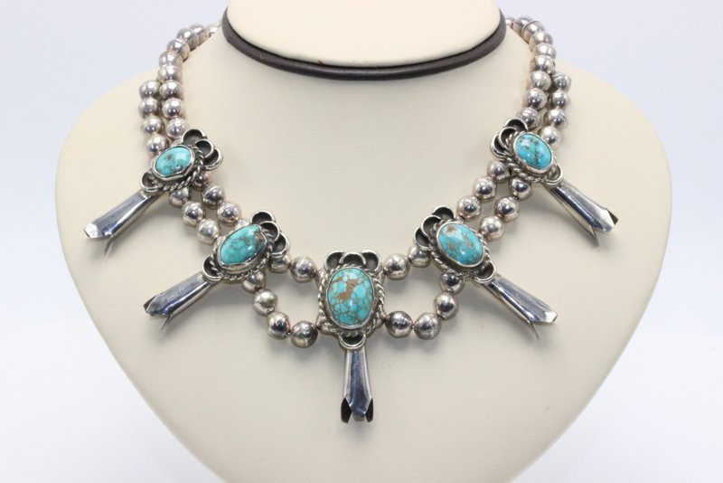 Navajo Sterling & Turquoise Necklace. (1 of 3)