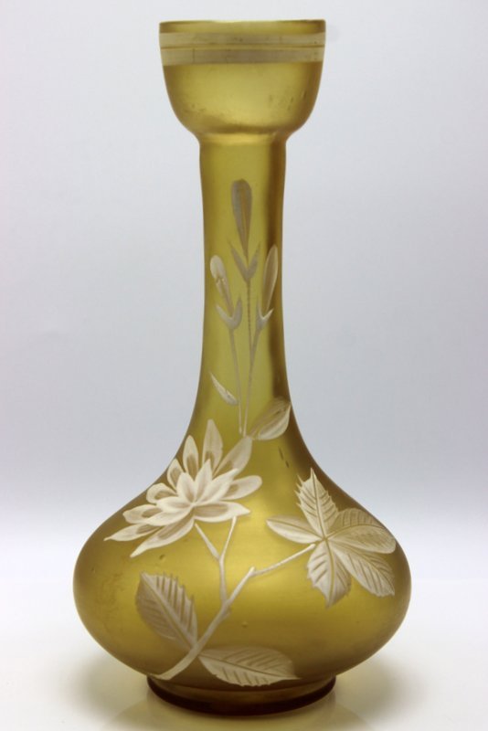 Thomas Webb Style Vase: Thomas Webb Style Vase. Measures - 8 1/4" high x 4" wide.