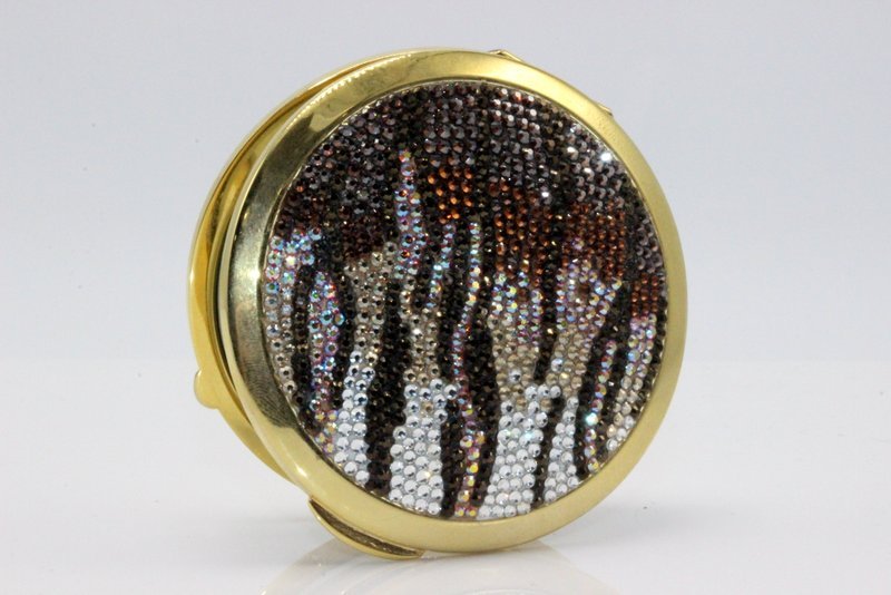 Judith Leiber Swarovski Crystal Compact (1 of 5)