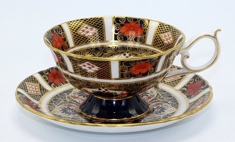Royal Crown Derby "Old Imari" Cups & Saucers (1 of 4)