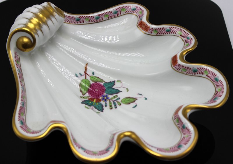 Herend "Rothschild" Scalloped Edge Candy Dish (1 of 5)