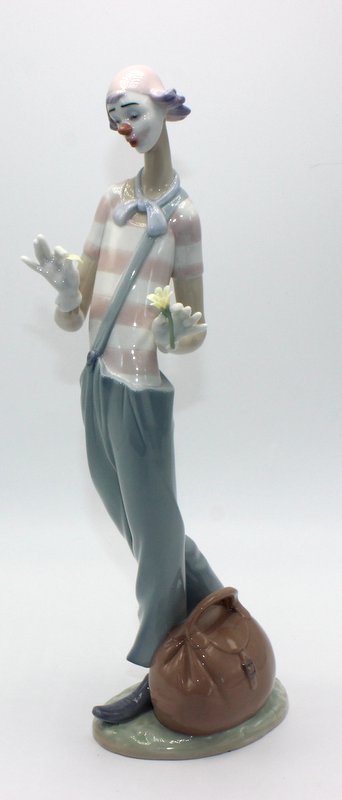 Lladro "Clown in Love" #6997 Porcelain Figure (1 of 6)