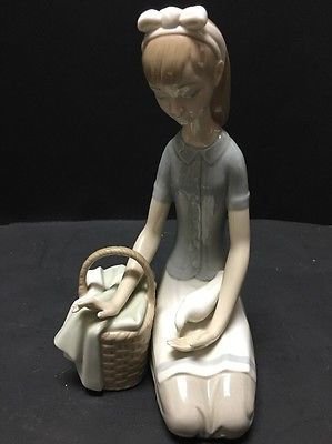 Lladro "Dove on Lap" #4909 Porcelain Group (1 of 1)