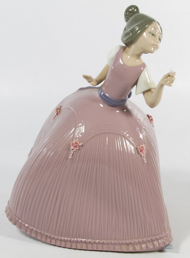 Lladro "Girl in Pink Dress" #5120 (1 of 1)